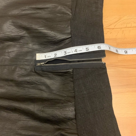 ALC black genuine leather mini skirt size 4 - Picture 10 of 11